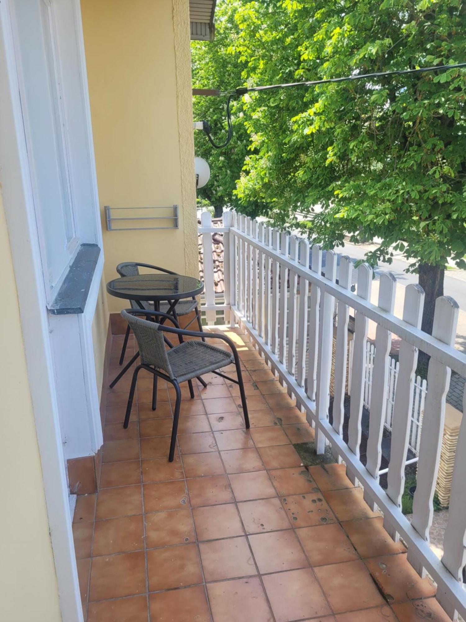 Azta Central Apartments ヘーヴィーズ エクステリア 写真