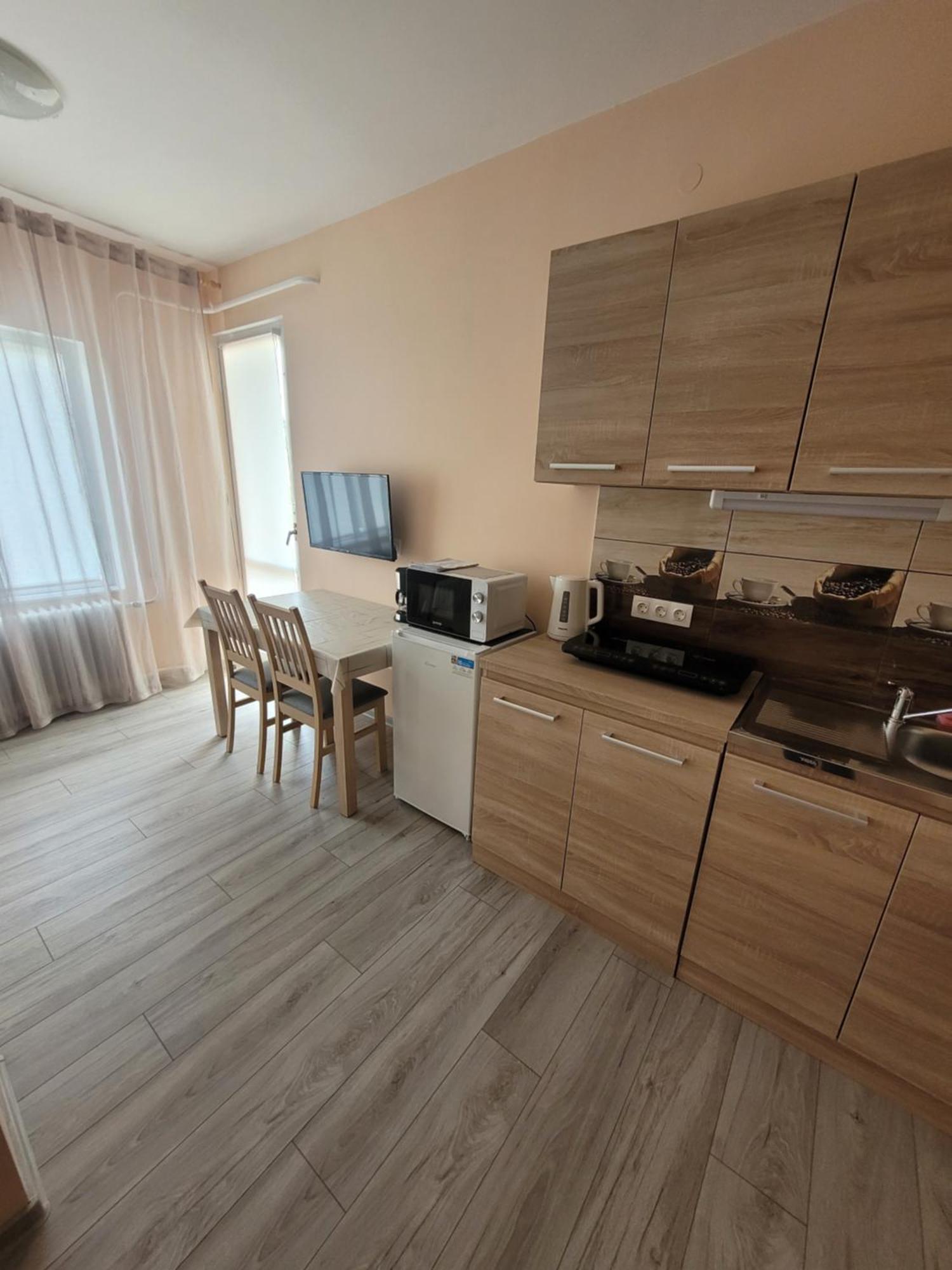 Azta Central Apartments ヘーヴィーズ エクステリア 写真
